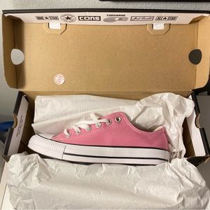 NWOT Pink Unisex Converse Chucks Low Tops in Original Box